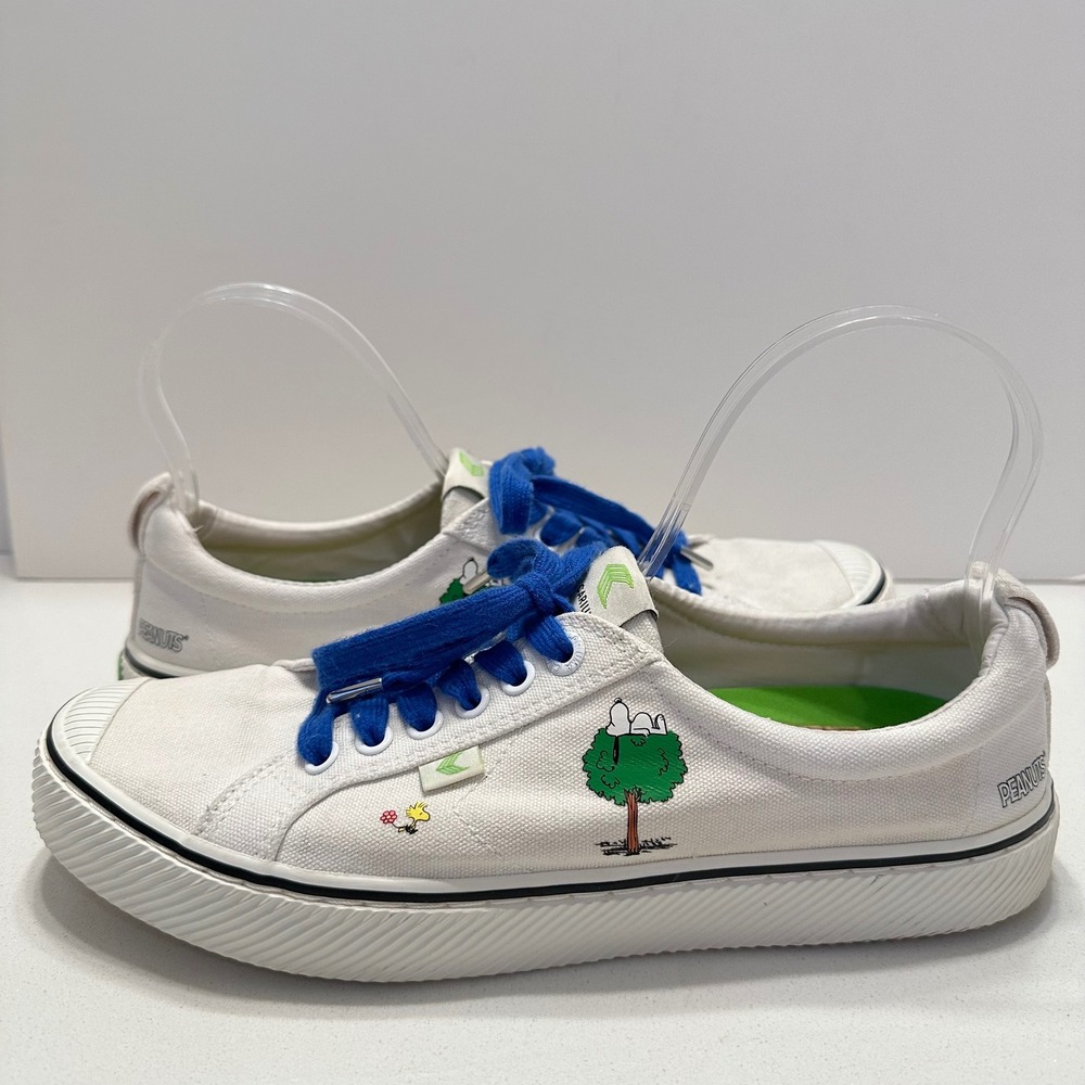 Cariuma x Peanuts OCA Low White Canvas Snoopy Woodstock Sneakers Blue Laces